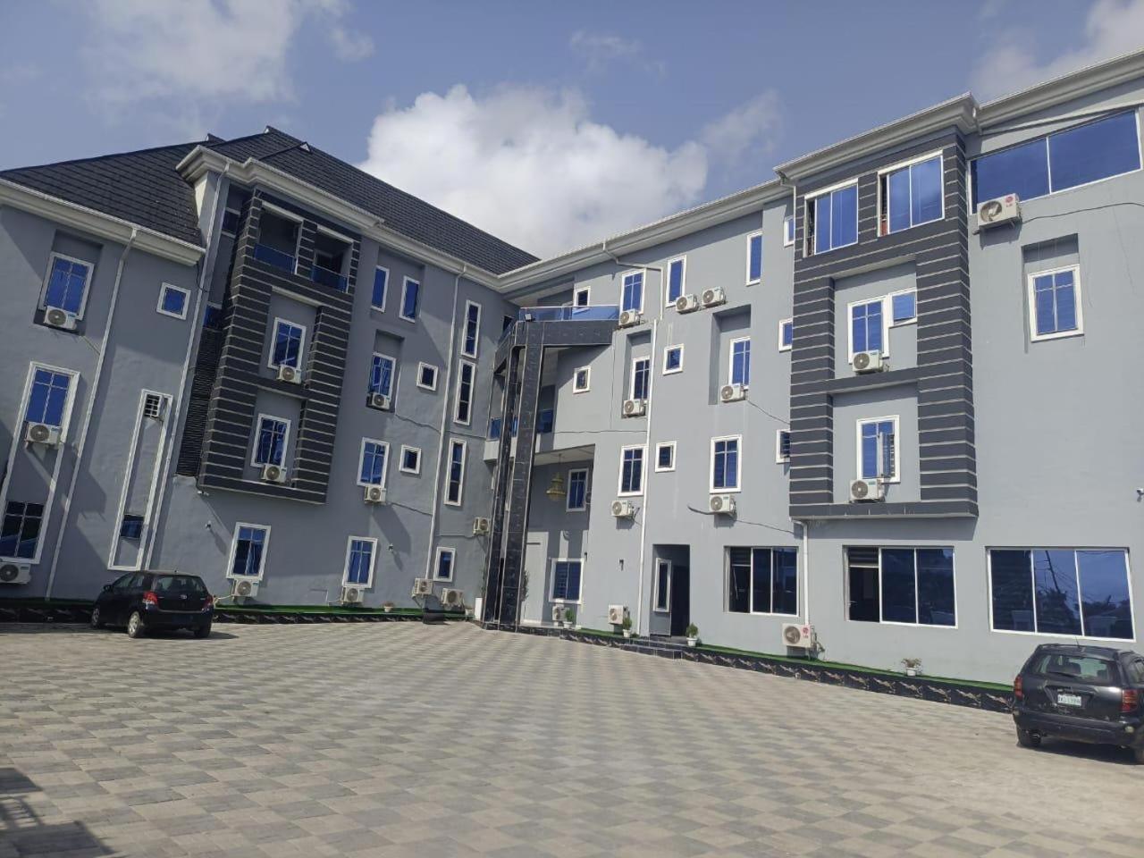 West Wing Hotel Lagos Eksteriør billede